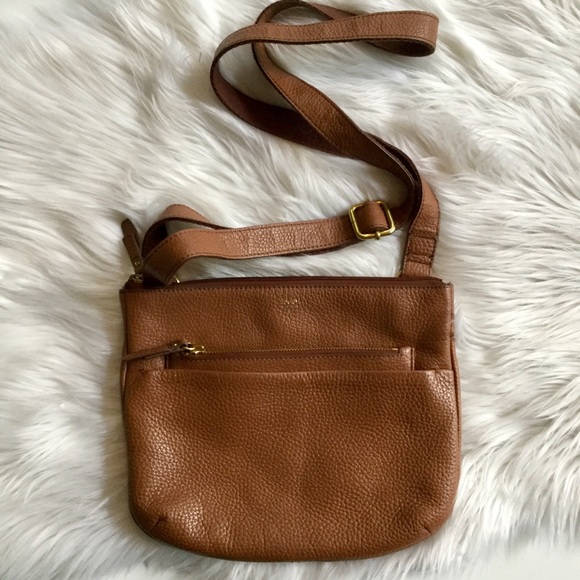 Fossil Jackets & Blazers - ✨SOLD✨Fossil Genuine Leather Crossbody Bag